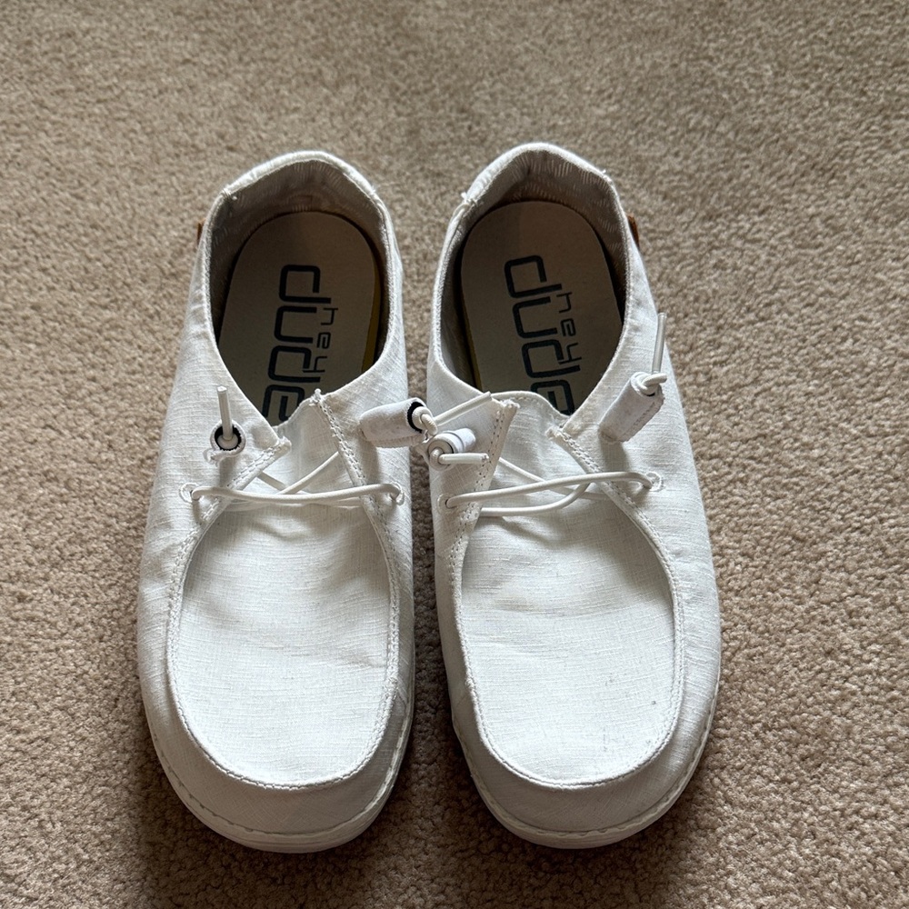 Hey Dude Wendy Chambray White Women's White Slip-On Flats Size 7